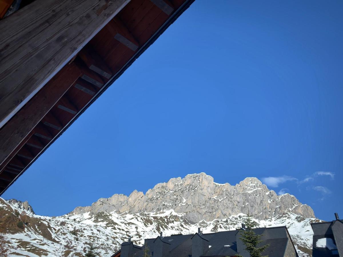 Chalet Los Ibones - Lodge Формігаль Екстер'єр фото
